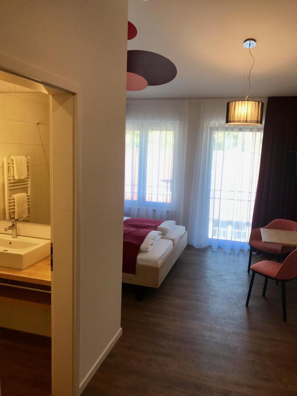 Busses Guesthouse Freiburg Bagian luar foto